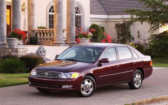Toyota Avalon 2000 2004: A reminder of 4,200 cars in Canada picture #1
