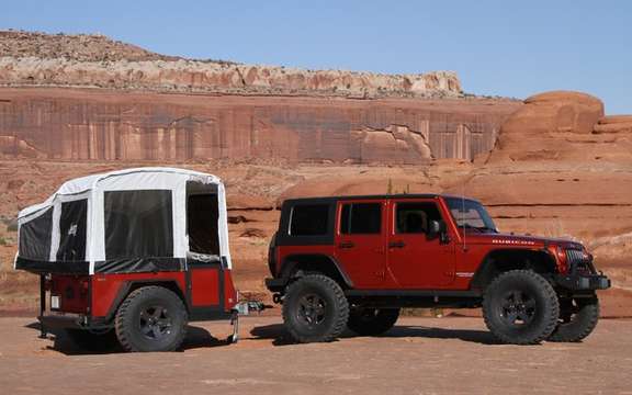 Jeep presents its small caravans tractees picture #1