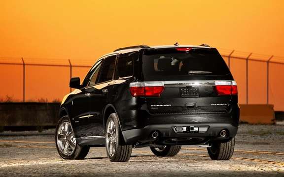 Dodge Durango 2011: Little cousin Grand Cherokee picture #2