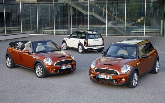 Mini 2011 with slight cosmetic alterations picture #1