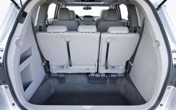 Honda Odyssey 2011: A more mature version 4 picture #3