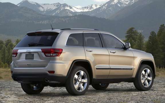 Jeep Grand Cherokee 2011: Available from $ 37,995 picture #2