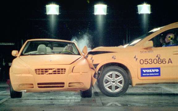 Volvo, a decade of crash tests picture #2