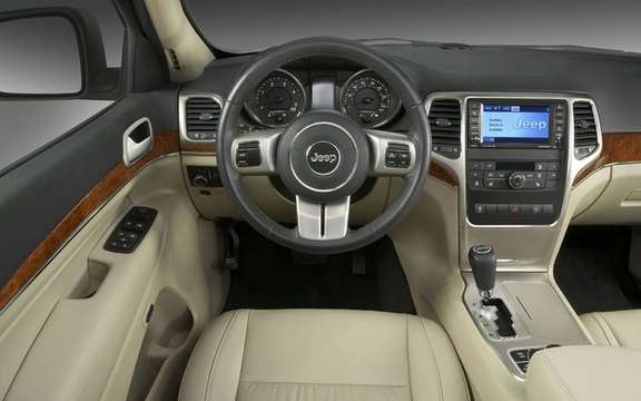 Jeep Grand Cherokee 2011: Available from $ 37,995 picture #8