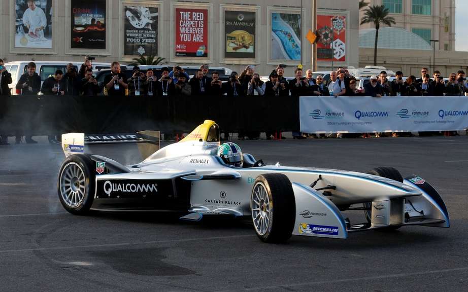 Formula E: first official taxi to the public in Las Vegas picture #5