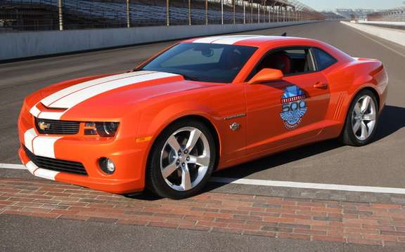 Chevrolet Camaro 2010: Replica of the Indy Pace Car Version picture #1