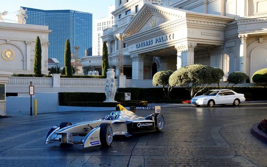 Formula E: first official taxi to the public in Las Vegas picture #6