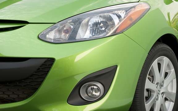 2011 Mazda2: A starting price of $ 13,995 picture #9