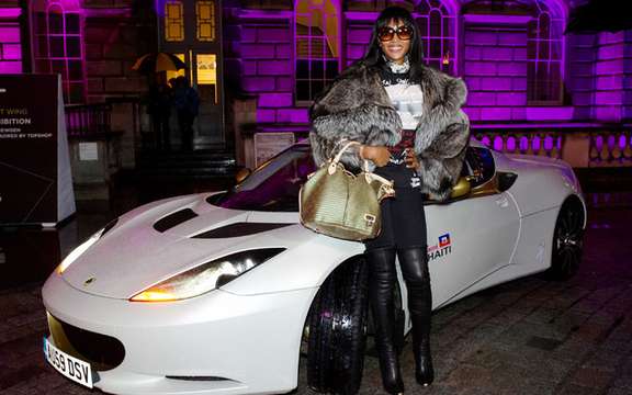 Lotus and Naomi Campbell harvest 1.4 million for Haiti ' picture #1