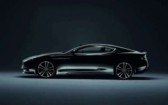 Aston Martin all dressed in black picture #4