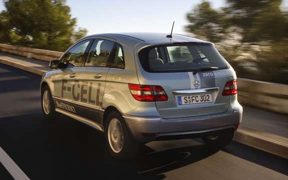 Mercedes-Benz B-Class F-Cell: reserved for 200 customers picture #3