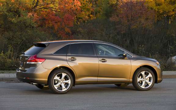 New standard features for the 2010 Toyota Venza picture #2
