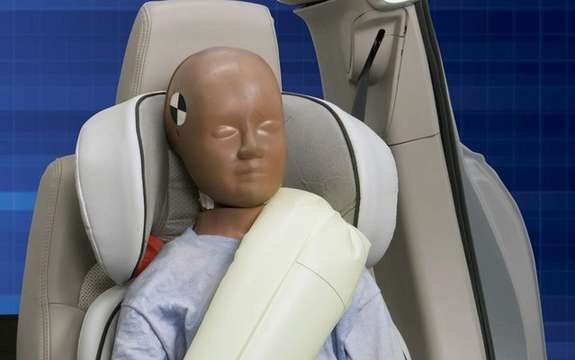 Ford presents its inflatable safety belts picture #3