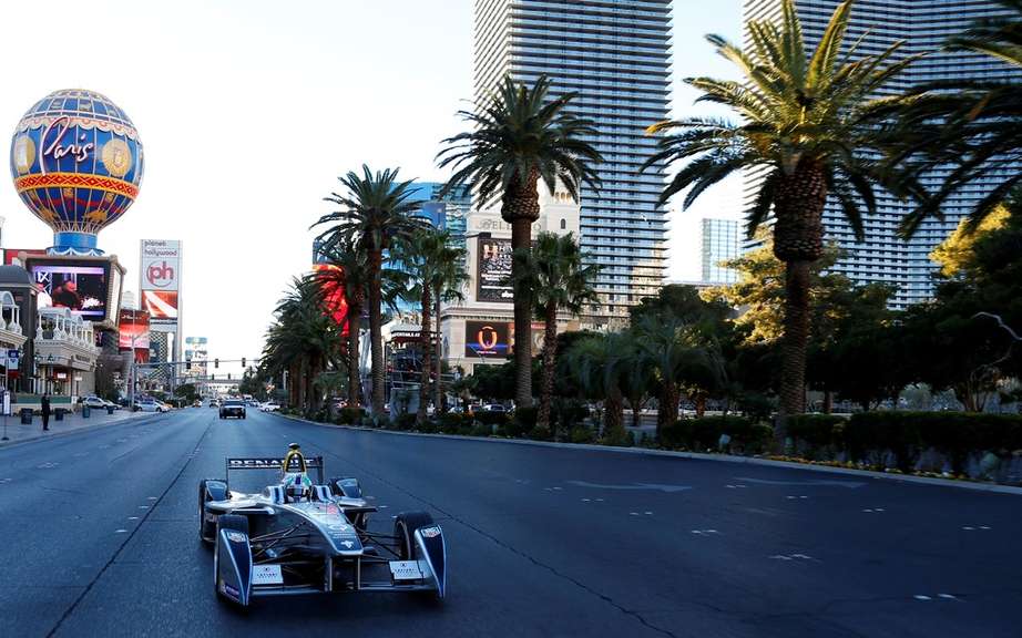Formula E: first official taxi to the public in Las Vegas picture #8