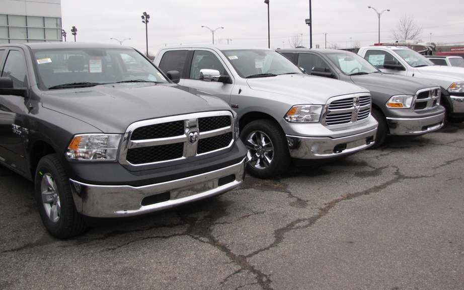 Chrysler Canada recorded a sales increase in December picture #6