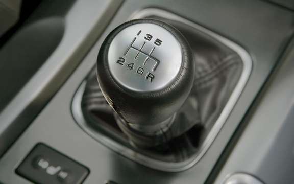 2010 Acura TL: Adding a new six-speed manual transmission has picture #4