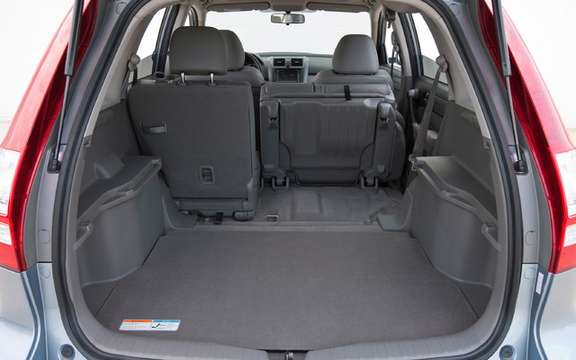 Honda CR-V 2010: more powerful and thrifty picture #3