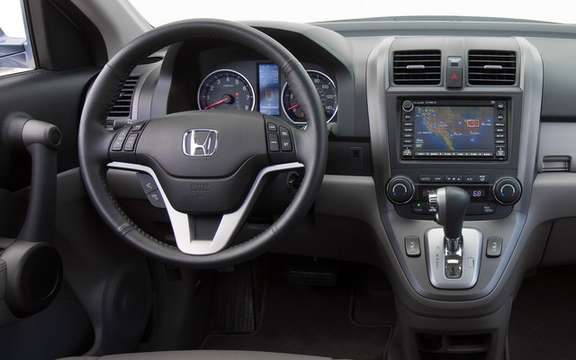 Honda CR-V 2010: more powerful and thrifty picture #4