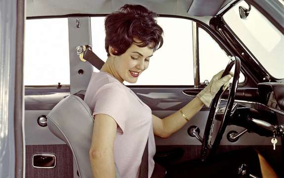 The seatbelt Volvo's three-point turns 50 picture #3