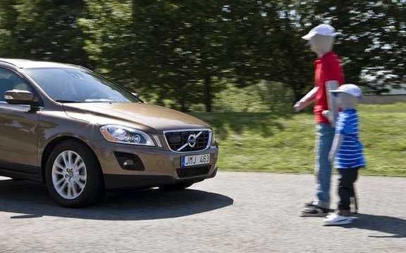 Volvo presented a new model that improves active safety picture #3