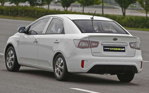 The Kia Forte Hybrid finally available in South Korea picture #2