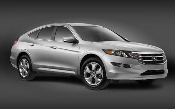 2010 Honda Accord Crosstour: a style of its own picture #2