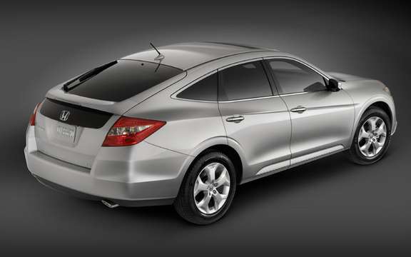 2010 Honda Accord Crosstour: a style of its own picture #3