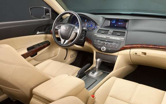 The interior of the 2010 Honda Accord Crosstour: that innovation picture #2