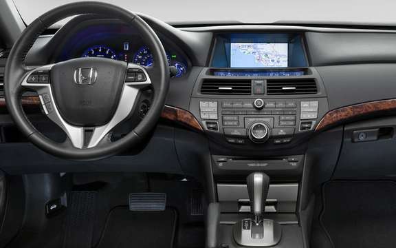 The interior of the 2010 Honda Accord Crosstour: that innovation picture #3