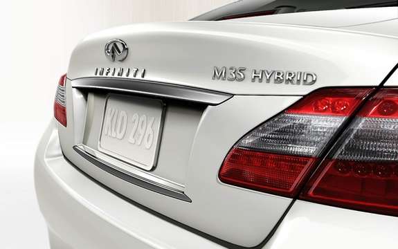 Infiniti M35 Hybrid: First Hybrid model of the brand picture #3