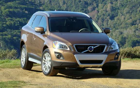 R-Design option and new engine for the Volvo XC60