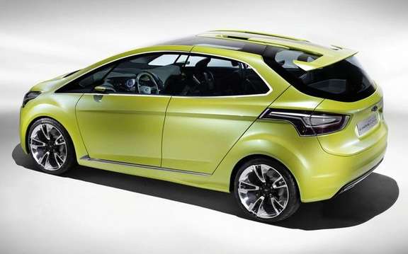 Ford Iosis Max Concept, never two without three picture #2