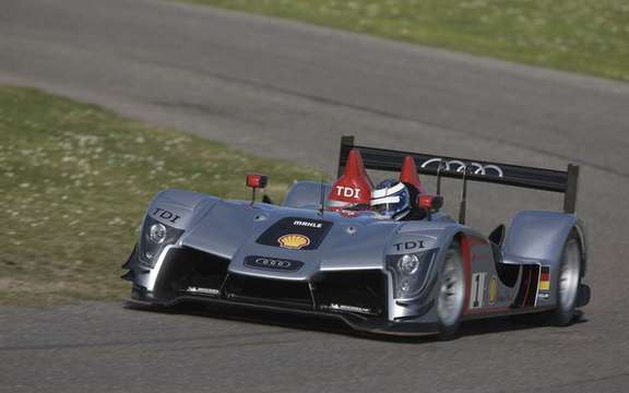 Audi R15-Promising debuts a Sebring picture #4