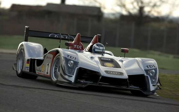 Audi R15-Promising debuts a Sebring picture #5