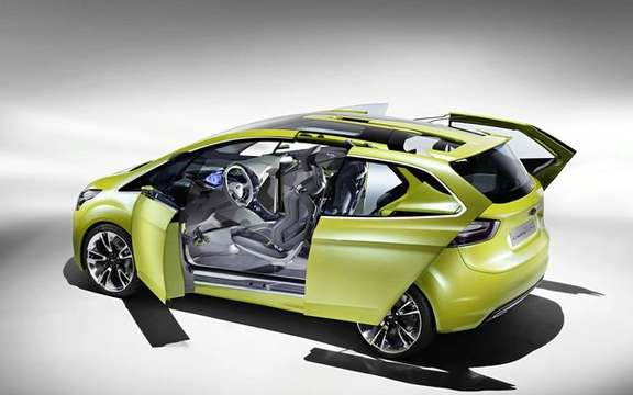 Ford Iosis Max Concept, never two without three picture #5