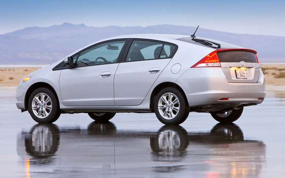 2010 Honda Insight, a starting price ad $ 23,900 picture #7