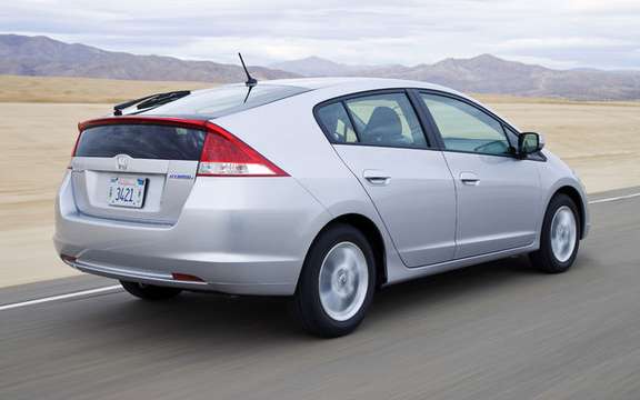 2010 Honda Insight, a starting price ad $ 23,900 picture #8