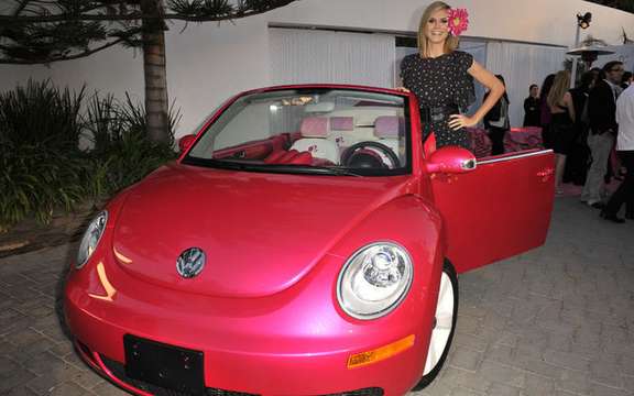 VW New Beetle cabrio pink, destiny has Barbie