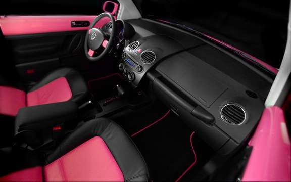 VW New Beetle cabrio pink, destiny has Barbie picture #5