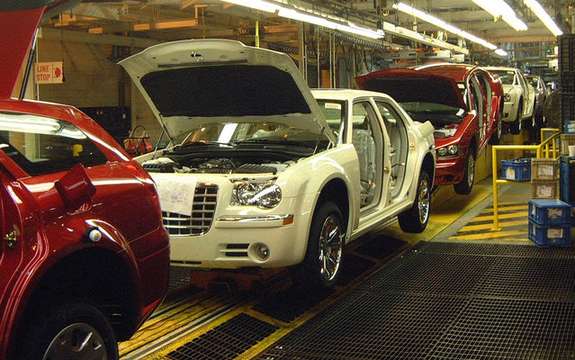 GM and Chrysler, the Canadian approach