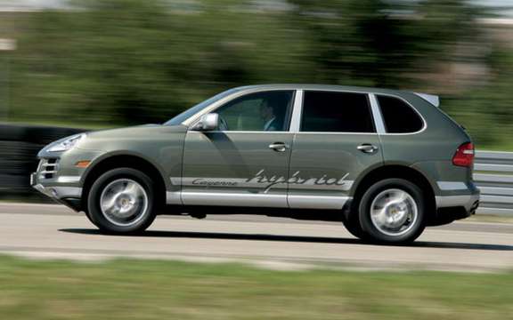 Porsche Cayenne S Hybrid, economic and mostly clean picture #3