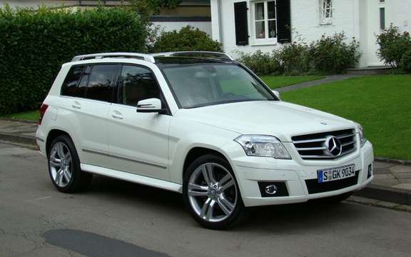 Mercedes-Benz GLK350 4MATIC 2010, the price unveiled picture #1