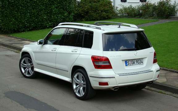 Mercedes-Benz GLK350 4MATIC 2010, the price unveiled picture #2