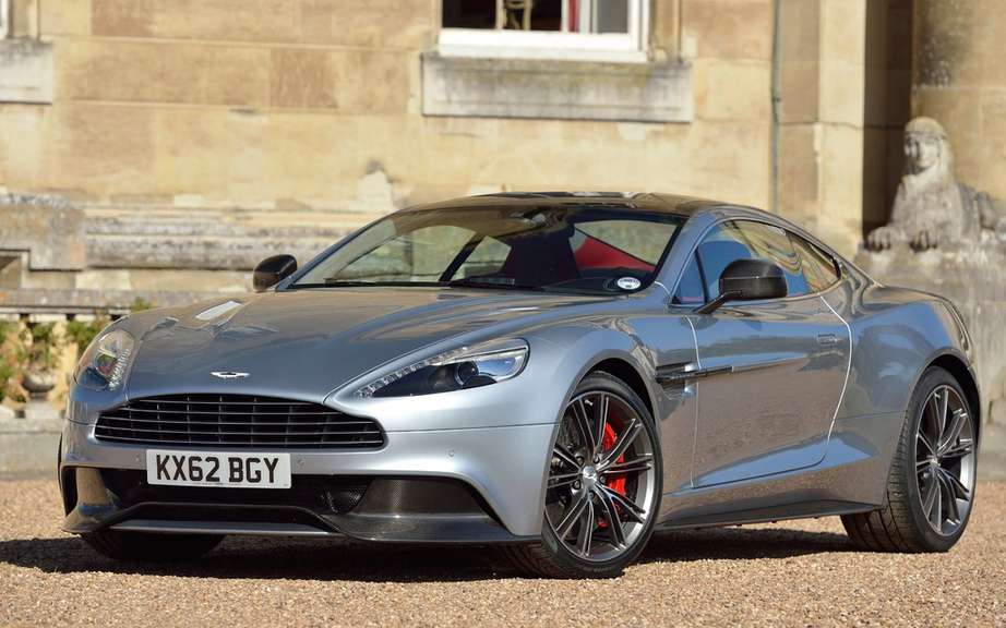 Aston Martin will launch a new DB9 2016 picture #1