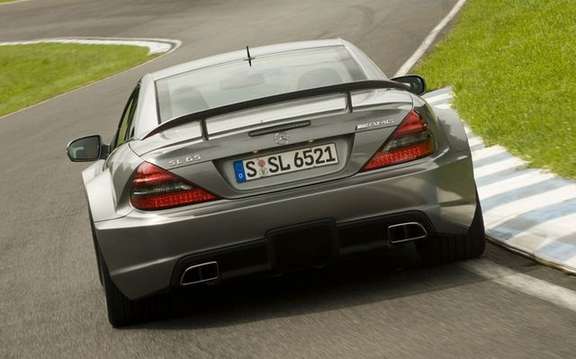 Mercedes-Benz SL65 AMG Black Series, unveiled in Paris picture #2