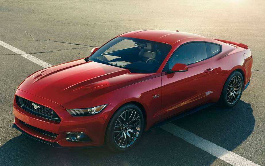 Ford Mustang 2015 put on auction picture #4