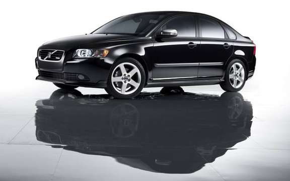 Volvo unveiled its new R-Design models claws 2009 picture #3