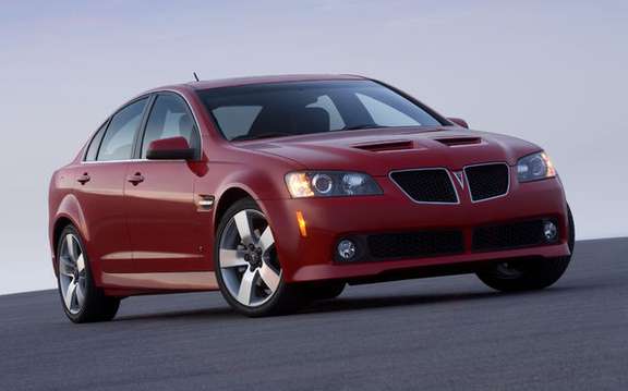 Pontiac announces pricing for its new sport sedan featuring: G8 picture #1