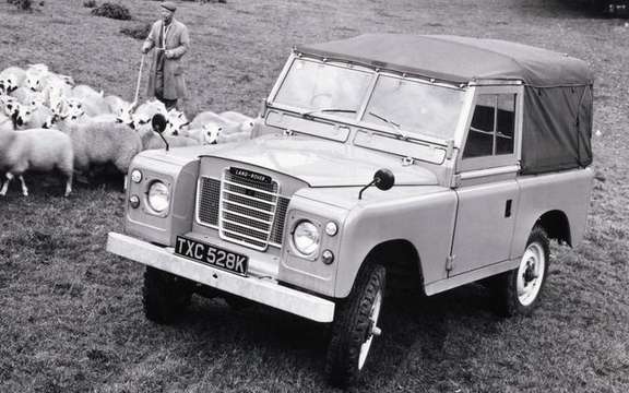 Land Rover celebrates its 60 years and still growing picture #5