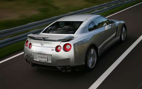 Nissan Canada announces pricing for the 2009 GT-R picture #2